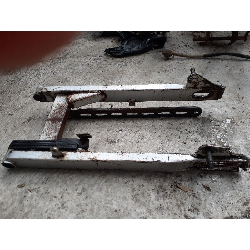swing arm lengan ayun supra x lama/grand original ( lepasan motor )