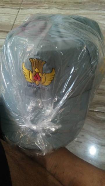 Pesan/Custom Topi sekolah bordir nama sekolah