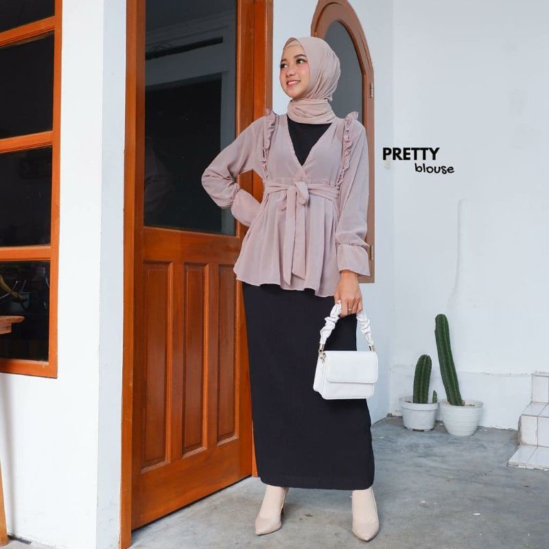 BLOUSE CERUTY DEALOVA | TARTAN MIZU | LUCIA WOLFIS | PRETTY RUFFLE BLOUSE-7