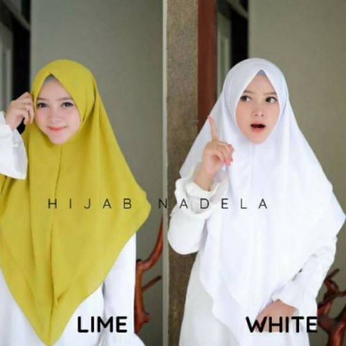 Fashion Muslim adeva segitiga //  1 kg = 16 pc // jilbab instan segi 3 polycotton/doubel hycon /-ADEVA   putih