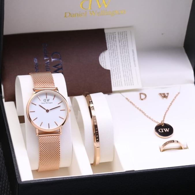 Jam tangan wanita analog paket kado ulang tahun