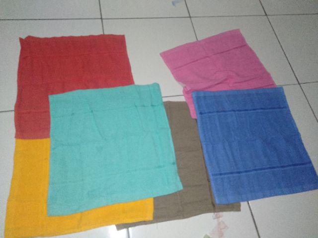 Selampe / Sapu Tangan Handuk Uk 30x30 Cm