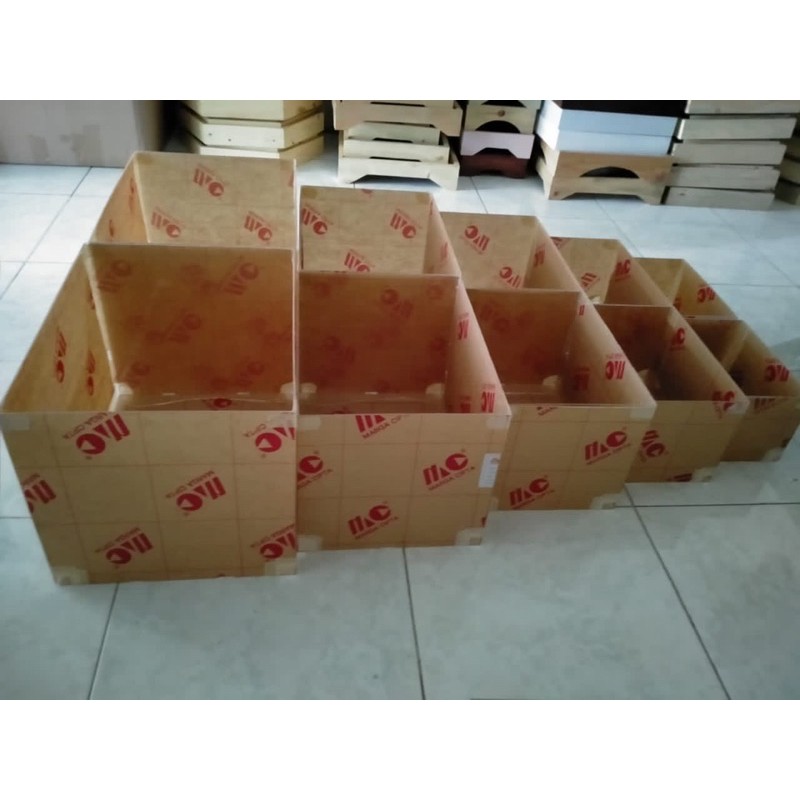

AKRILIK KHUSUS SESERAHAN BOX ISI 5