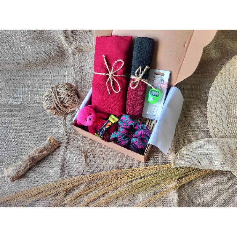 

HAMPERS HIJABERS / HAMPERS LEBARAN / HAMPERS ULANG TAHUN
