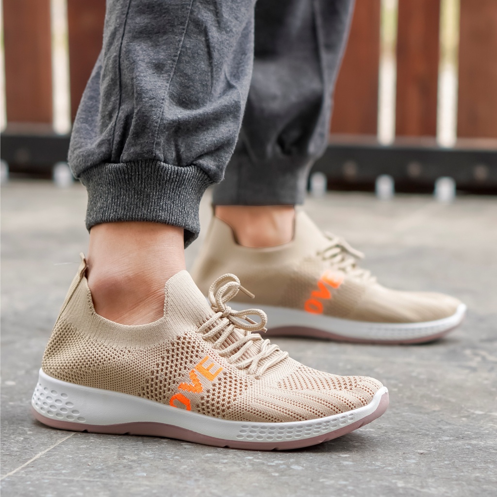 Sepatu Wanita Original DTM4 Style Terbaru Asli Import Sepatu Olahraga Jogging Gym Jalan jalan santai Senam Lari Sport-1