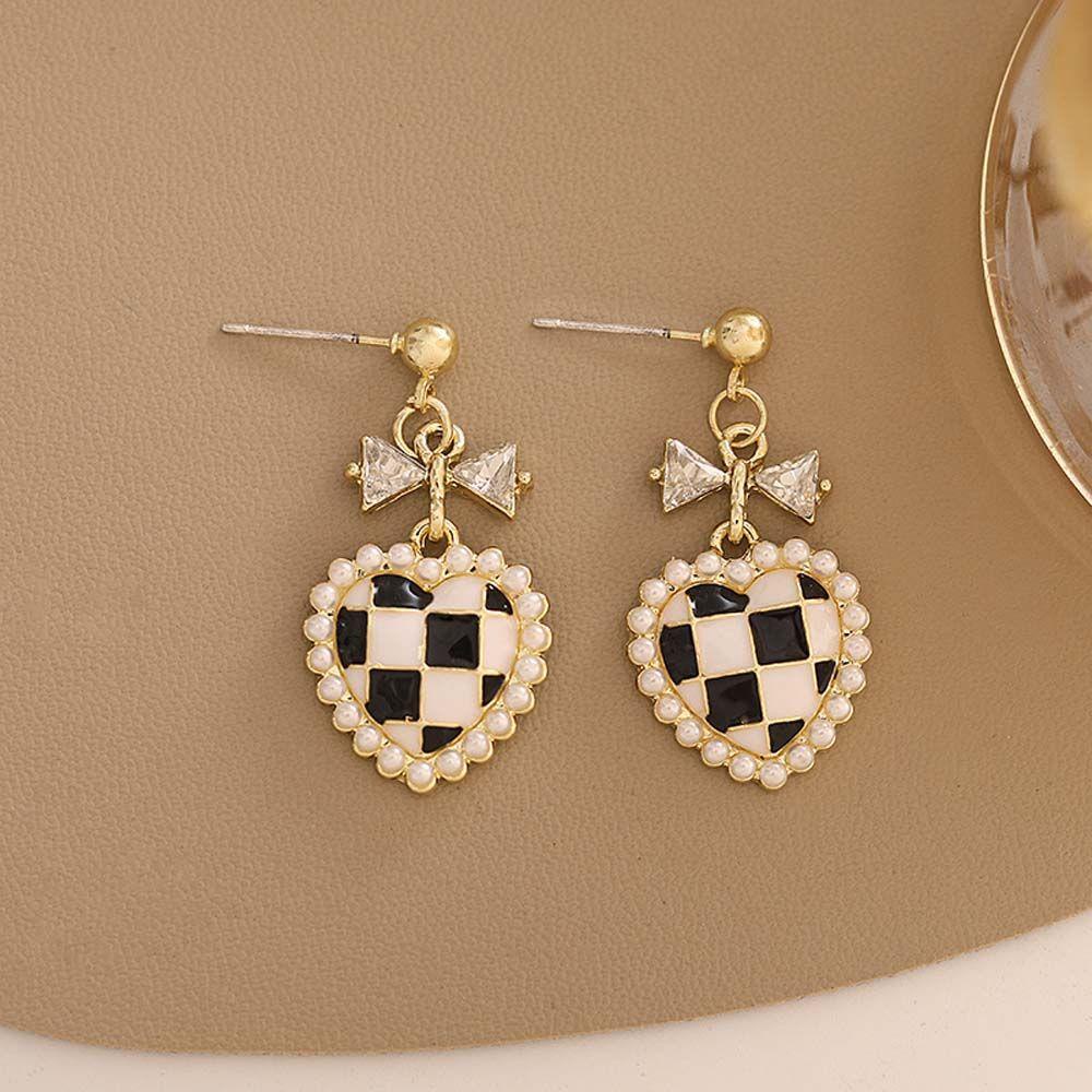 Mxbeauty Checkerboard Anting Wanita Temperamen Mutiara Perhiasan Harian Berlian Imitasi Alloy Perempuan Menjuntai Earrings