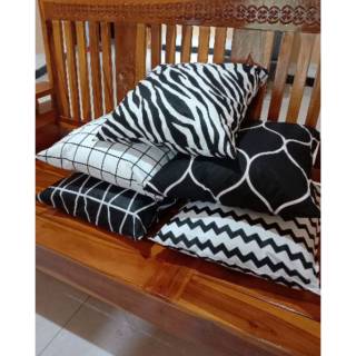  SARUNG  BANTAL  SOFA KURSI  40x40cm MODEL SIMPEL MOTIF  