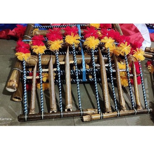 angklung alat musik tradisional / reog / barongan / ganongan / bujang ganong / pecut bopo / pecut