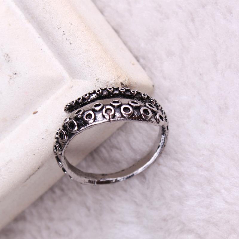 Cincin Model Terbuka Desain Tentakel Gurita Gaya Vintage Casual Adjustable Untuk Wanita