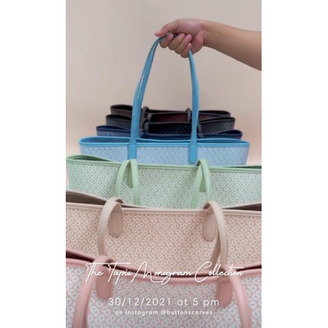 Buttonscarves Izzy Canvas Tote Bag