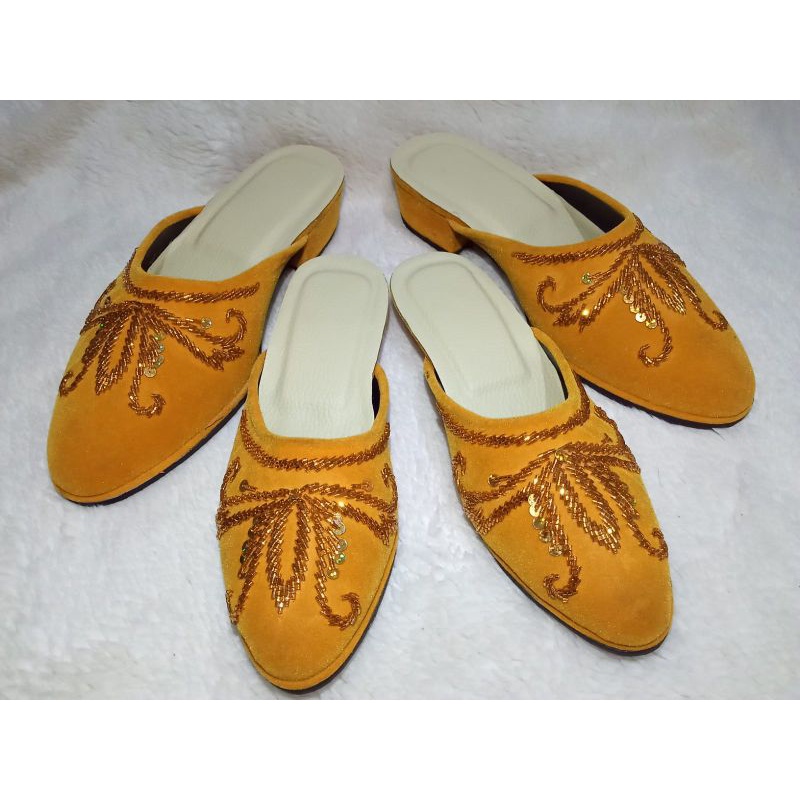 Selop Pengantin Bludru Payet Cantik Warna Gold