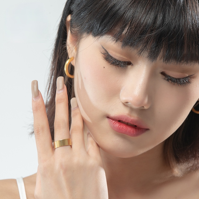 Cincin Jari Tipis Bahan Titanium Gaya Elegan Untuk Hadiah Teman