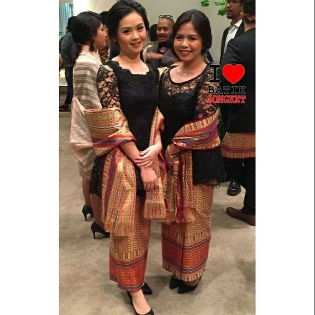 Kebaya Sabrina + Rok songket thailand