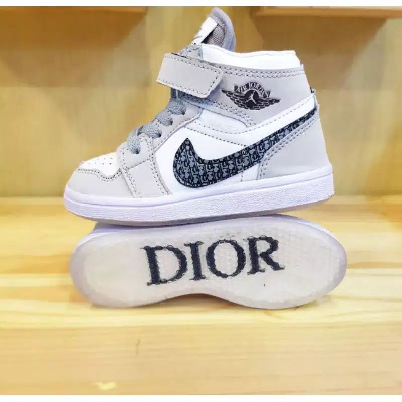 SEPATU ANAK NIKE JORDAN DIOR