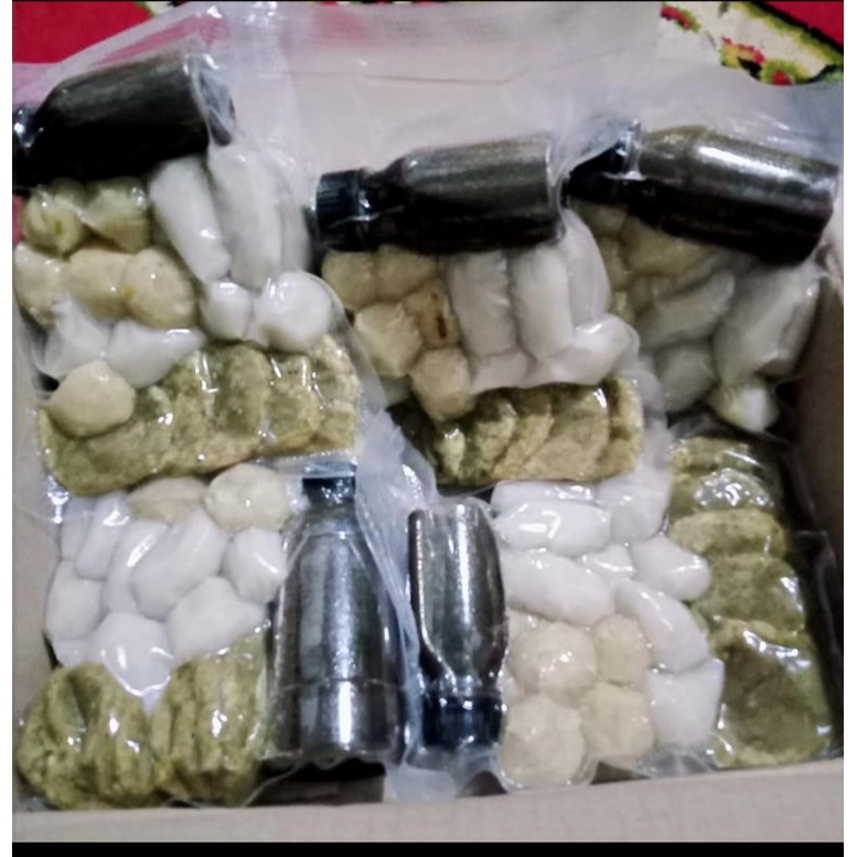 

paket pempek 45ribu isi 25pcs plus cuko
