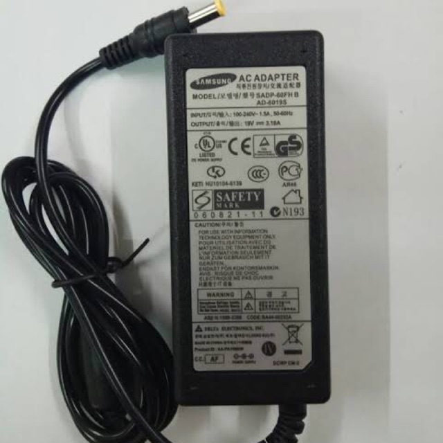 Adaptor charger Laptop Samsung 19V 3.16A NP270 NP275 NP300 NP355 19v 3.16a