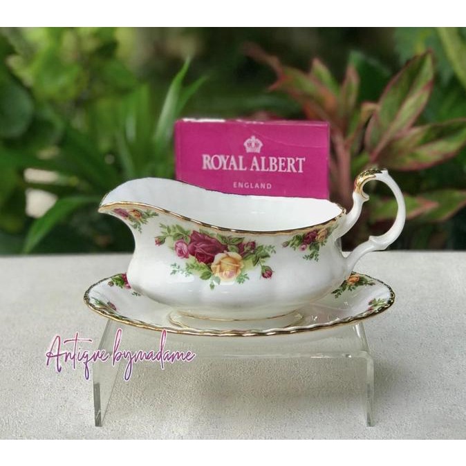 

Royal Albert Old Country Roses Sauce Boat & Sauce Boat Stand --Termurah--