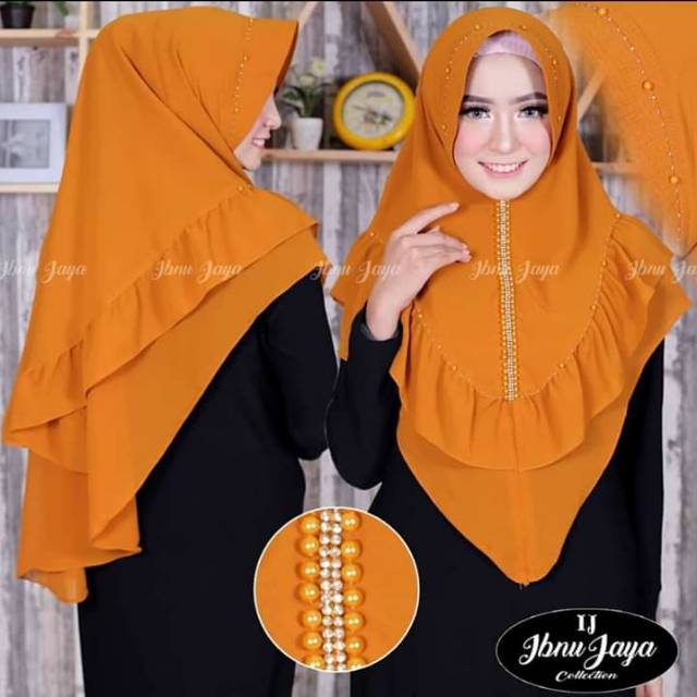 Hijab brand Ibnu jaya