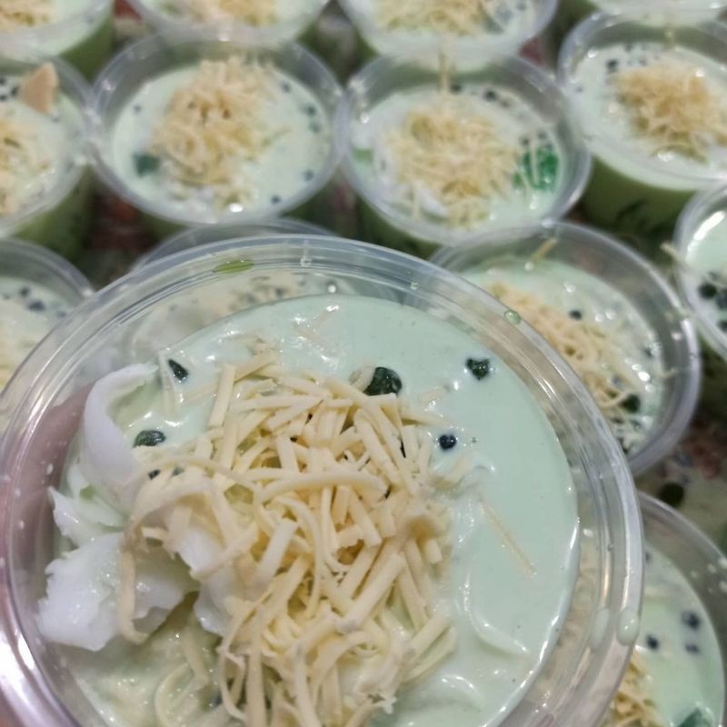 

Buko Pandan Creamy - dikirim hari Minggu 27-03-2022