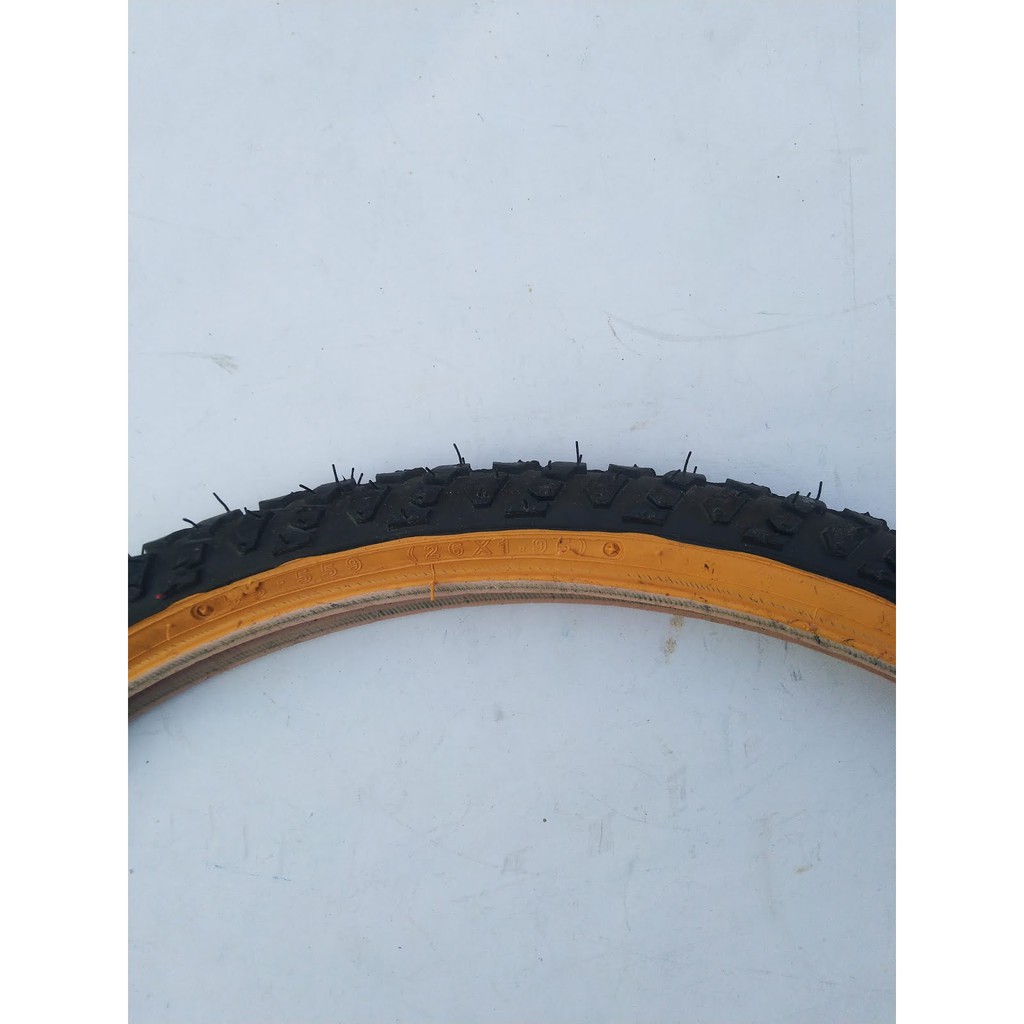 Ban Luar Sepeda Ukuran 26 X1.95 Lucky Stone