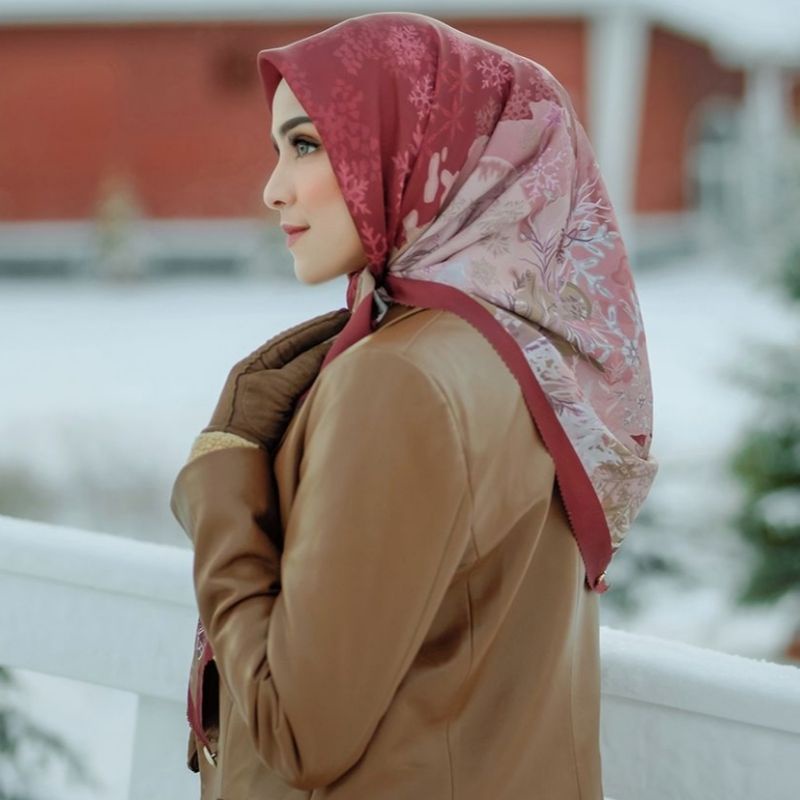 TEABERRY XL FROZEN DISNEY SERIES BUTTONSCARVES