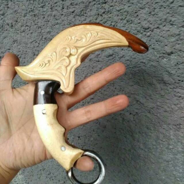 Kerambit Ukir Batik 01