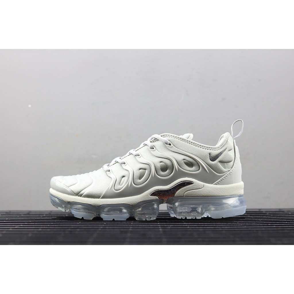 vapormax plus cool grey
