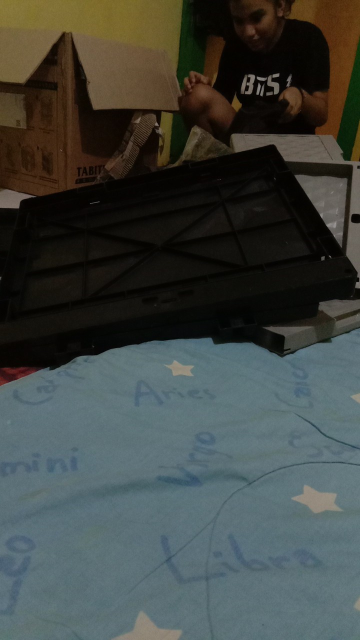 Lemari Plastik Lemari Pakaian Polos 4 Susun Promo Diskon Gede Termurah!!