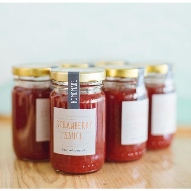 

Strawberry Jam (70% buah asli) by LA BAIA GELATO