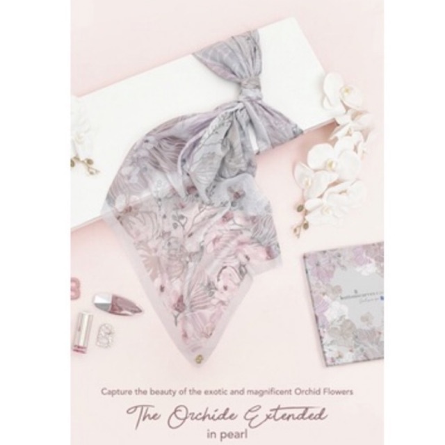 Orchide Series Extended Buttonscarves in Pearl