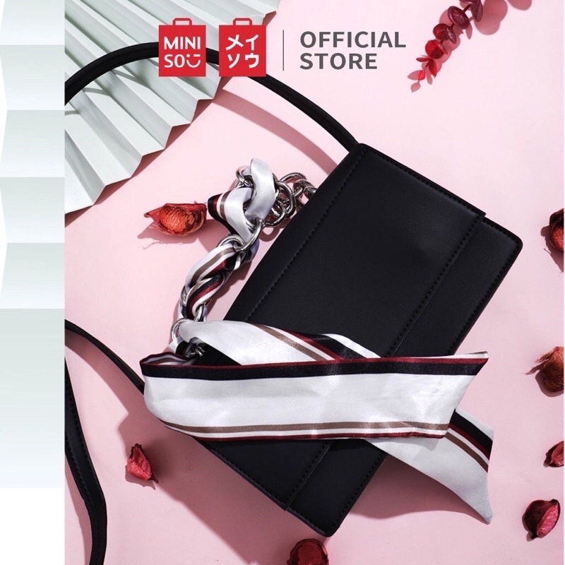 MINISO Tas Selempang Rantai Wanita Sling Bag Tas Pesta Chain Scarf