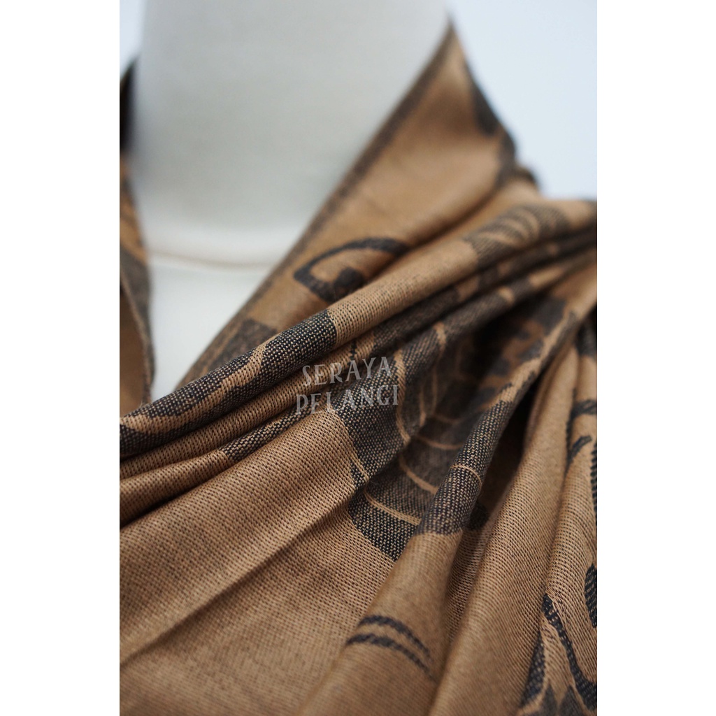 Pashmina Cashmere Motif Bunga 12 | Selendang | Scarf | Syal | Shawl | Pasmina Kashmir | Souvenir | Hadiah Ulang Tahun | Birthday Gift | Aksesoris Fashion Wanita | Import Quality | Grosir Murah | Luxury Scarf