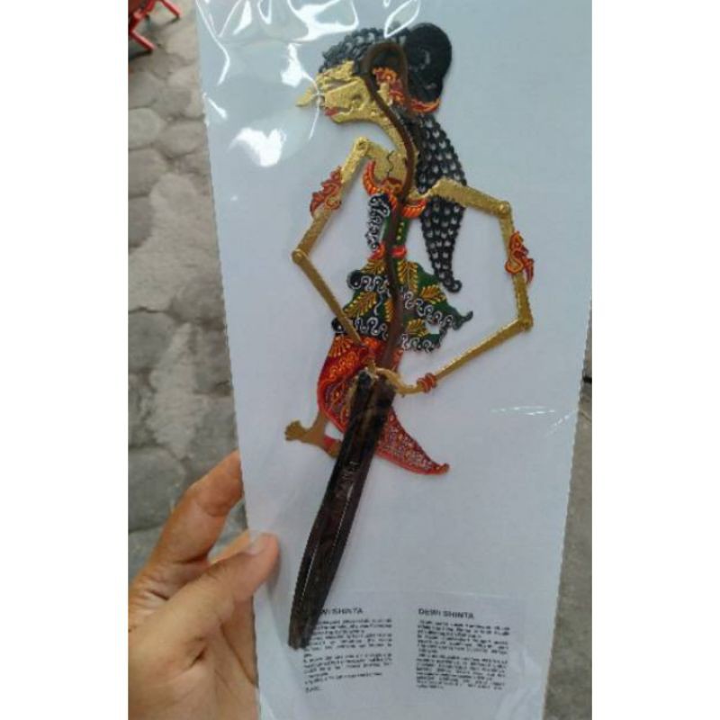 KERAJINAN MINIATUR WAYANG KULIT DEWI SHINTA MINI CAPERAN SUPER HALUS - SOUVENIR KUALITAS EKSPORT