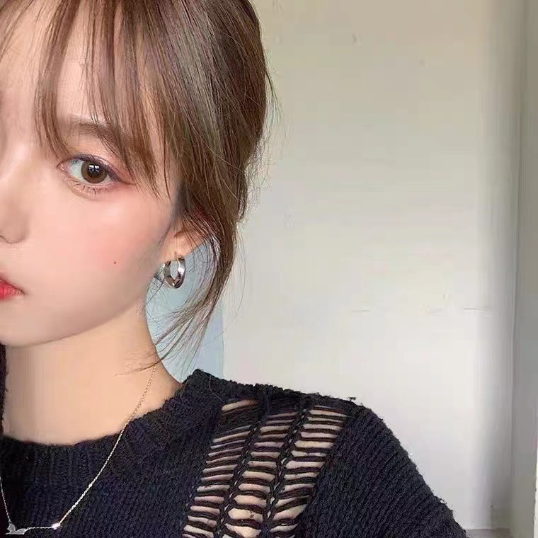 Anting Tusuk Kecil Simple Warna Silver Untuk Wanita