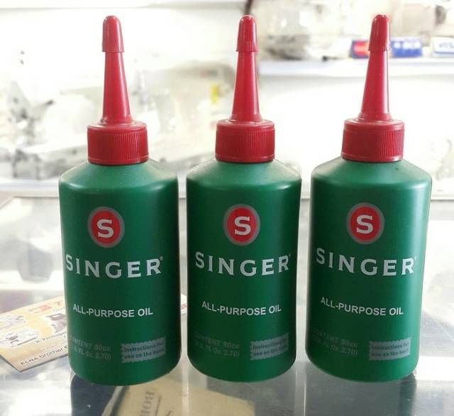 Minyak Pelumas Mesin Jahit merk SINGER Oil isi 80mL