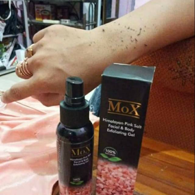 MOX Exfoliating Gel HEG felling Himalaya salt