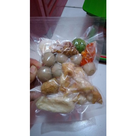 

CILOK KUAH PORSI SEDANG/BAKSO ACI/BACI/BASO ACI/CILOK ISI SUIR AYAM/WARUNG NIAR