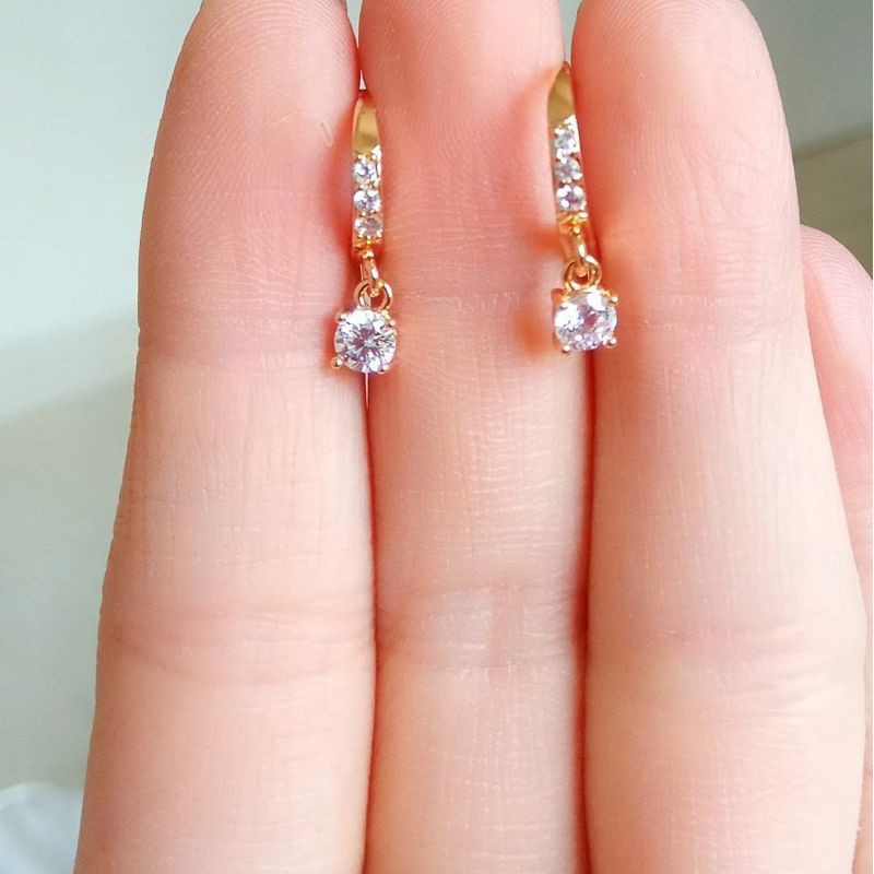 ANTING WANITA TITANIUM TERLARIS ANTING WANITA DIAMOND BLINK