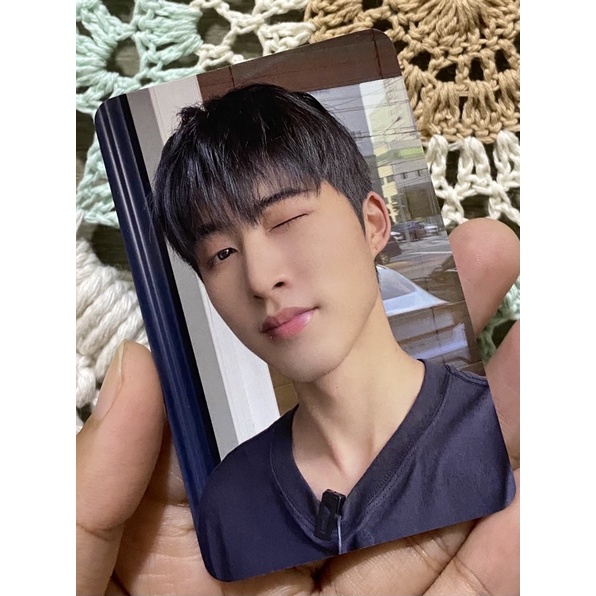 B.I OFFICIAL PHOTOCARD 🆔