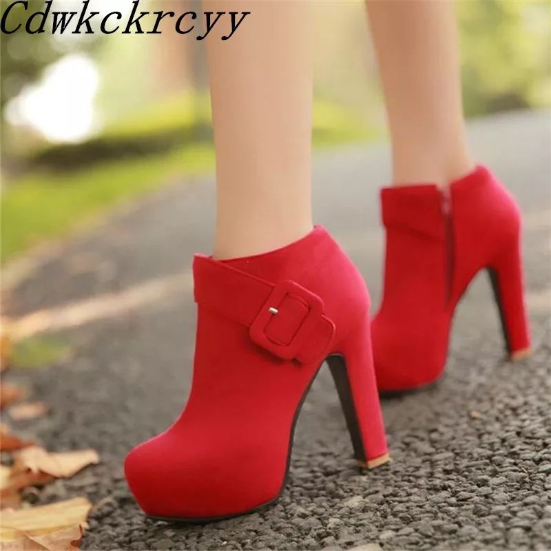 boot heels  fashion gesper satu bagus buat cuaca dingin