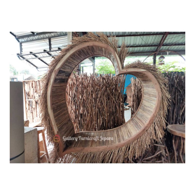 Gazebo Taman Love - Akar Jati Bambu Kayu Trembesi