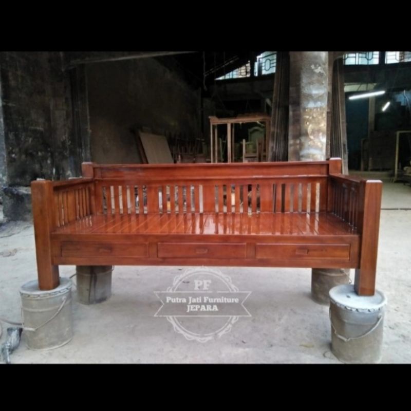 Bale bale daybed kursi tamu santai panjang kayu jati polos