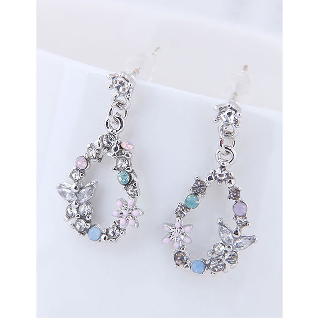 LRC Anting Tusuk Fashion Color Flower Shape Decoraed Earrings A572XX