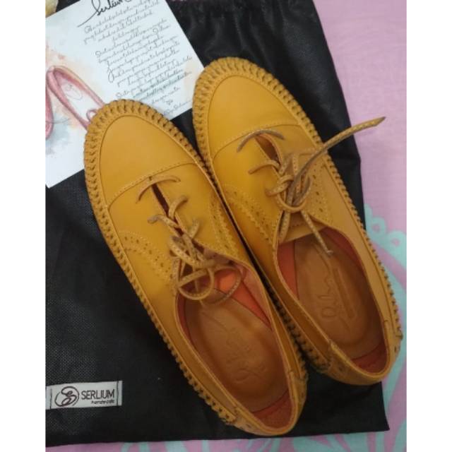 Sepatu Serlium Leather