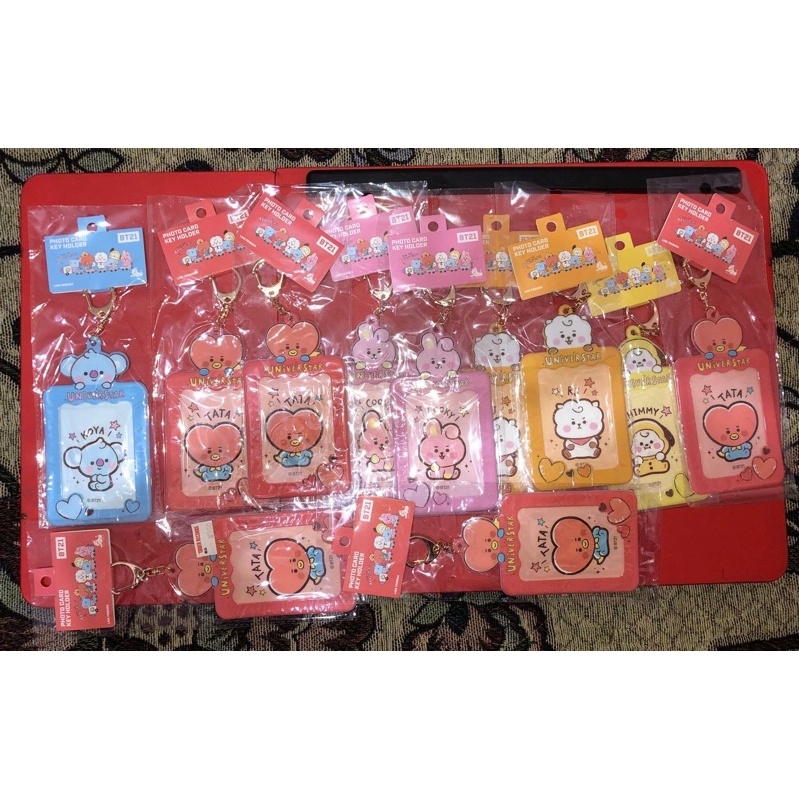 PELUNASA BT21 CARDHOLDER