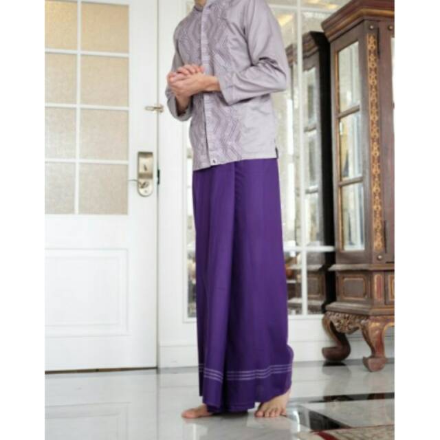 Sarung Al-achwan