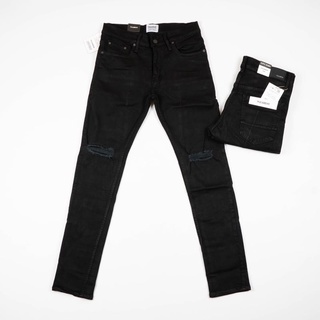 black denims