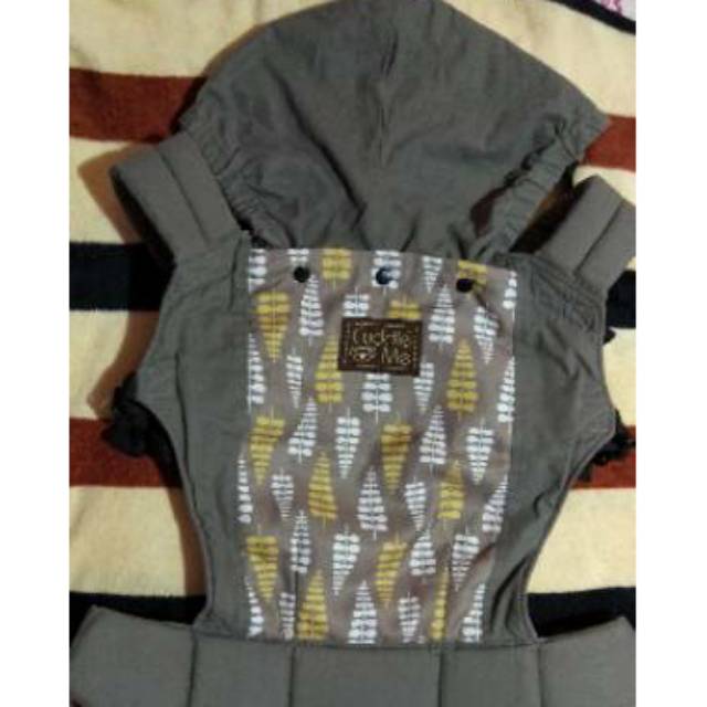 Cuddle me Lite carrier Preloved