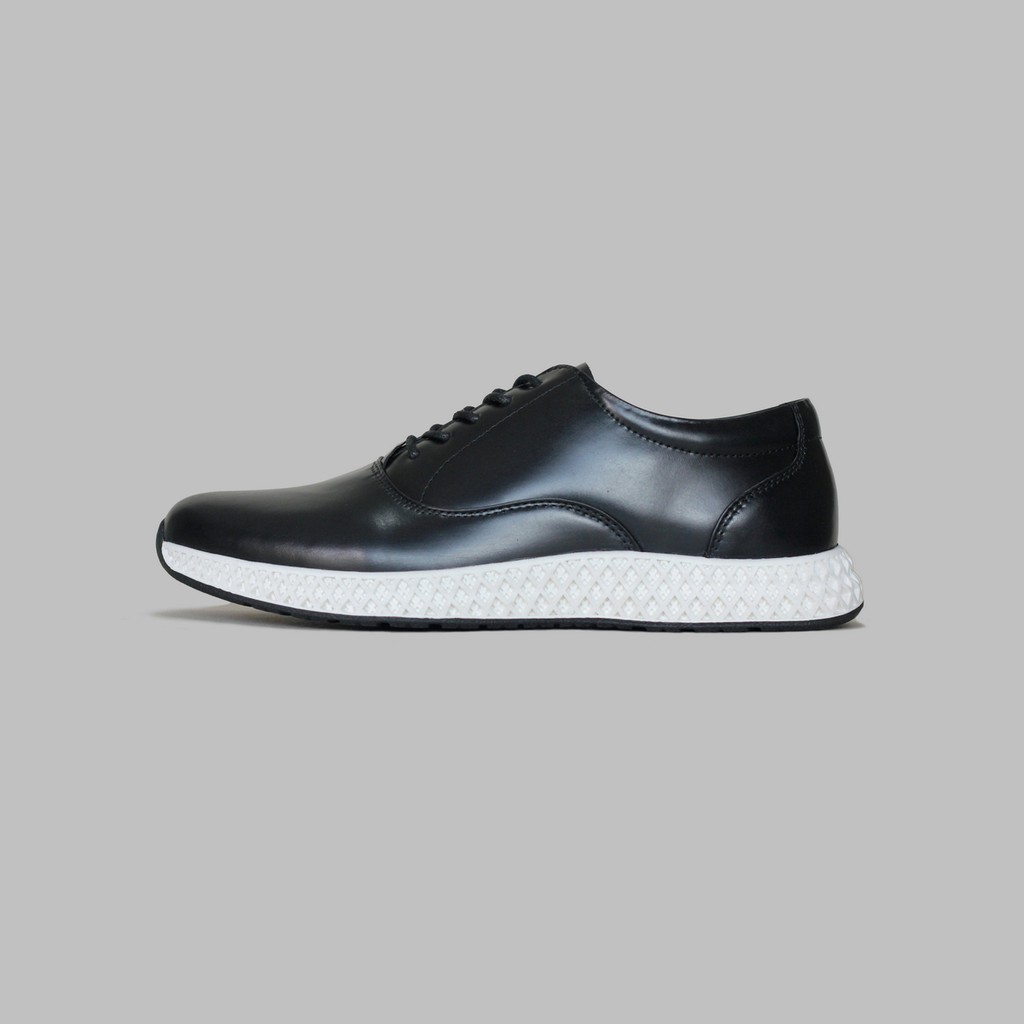 ARTAP - Sepatu Sneakers Kulit Asli - Wolio PU Black White Sole