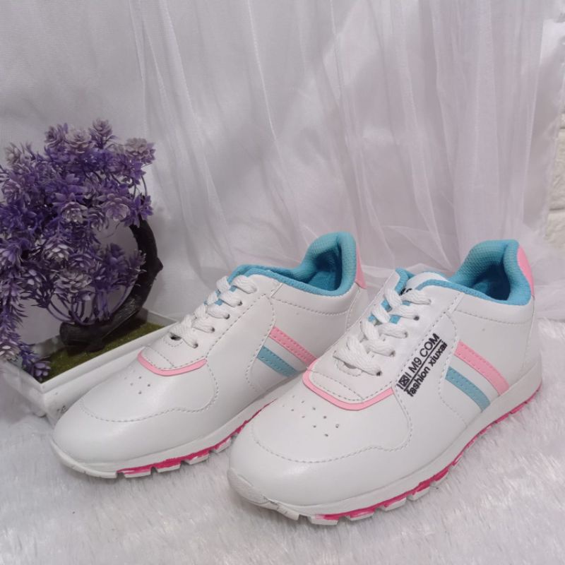 Dts sneakers wanita dua garis Dl04